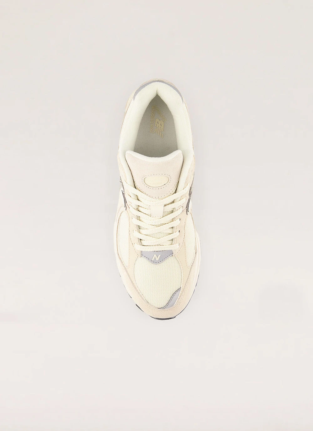 New Balance M2002 Sneaker - Calm Taupe 3 New Balance M2002 Sneaker - Calm Taupe - Image 3