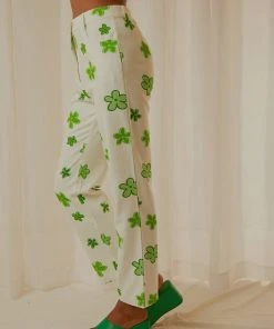 Peppermayo Exclusive Keep Your Heart Pants - Green Wild Poppies 8 Peppermayo Exclusive Keep Your Heart Pants - Green Wild Poppies -Peppermayo cloth-shop 105620312c8b40e4b71a25b43893d340 7c53ac55 291b 41ca 895a 346c501118fe scaled