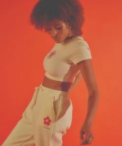 Vacancy Supply X Micke Lindebergh - Blume Baby Tee - Buttercream -Peppermayo cloth-shop 1a03d23354ca4a8ea0b2843c5c4cdfbf scaled