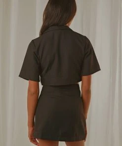 Peppermayo Exclusive New York City Cropped Blazer - Black -Peppermayo cloth-shop 2706c014a6b34bbe8a18f05022080014 scaled