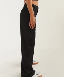 Silk X Peppermayo Uncommon Lowrise Cargo Pants - Shadow 11 Silk X Peppermayo Uncommon Lowrise Cargo Pants - Shadow -Peppermayo cloth-shop 303196c51c5848e0bc1585e1ea19edd1 scaled