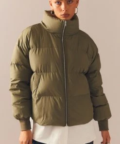 Peppermayo Exclusive Avalanche Puffer Jacket - Moss Green -Peppermayo cloth-shop 306ecc8f374c4ef08f842759d8143f30 scaled