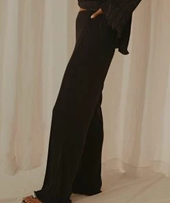 Peppermayo Exclusive 90s Muse Pants - Black -Peppermayo cloth-shop 331d3d1554f048298afe06d9325a7140 scaled