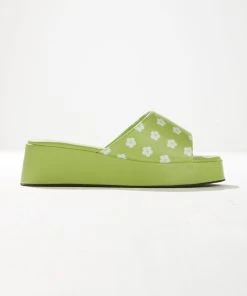 Cult Avenue Daisy Chain Mule - Lime Daisy -Peppermayo cloth-shop 3684f14e7fae464e9c0fc4e400a41095 scaled