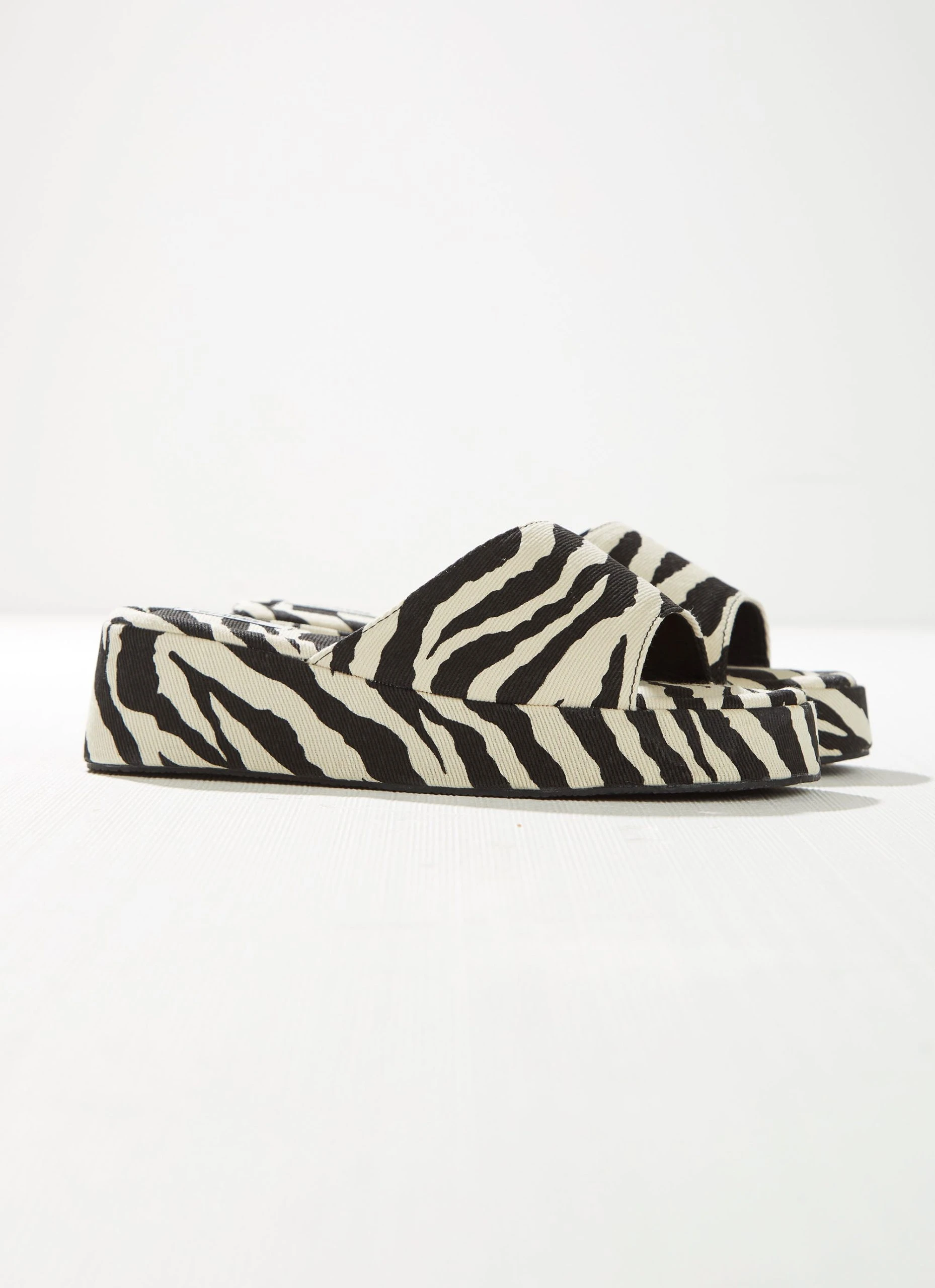 Cult Avenue Darby Mule - Beige Zebra 7 Cult Avenue Darby Mule - Beige Zebra - Image 7