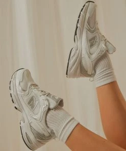 New Balance 530 Sneaker - White