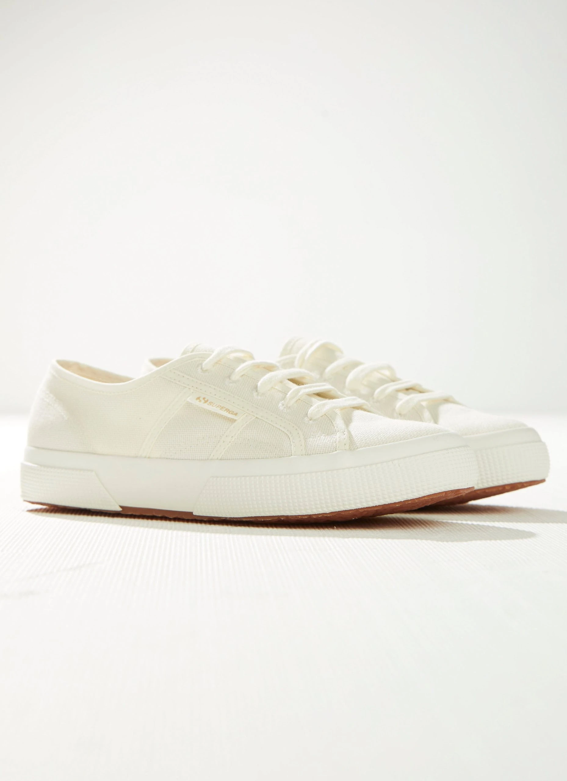 Superga 2750 Organic Canvas Natural Dy - A02 Red Beet 3 Superga 2750 Organic Canvas Natural Dy - A02 Red Beet - Image 3