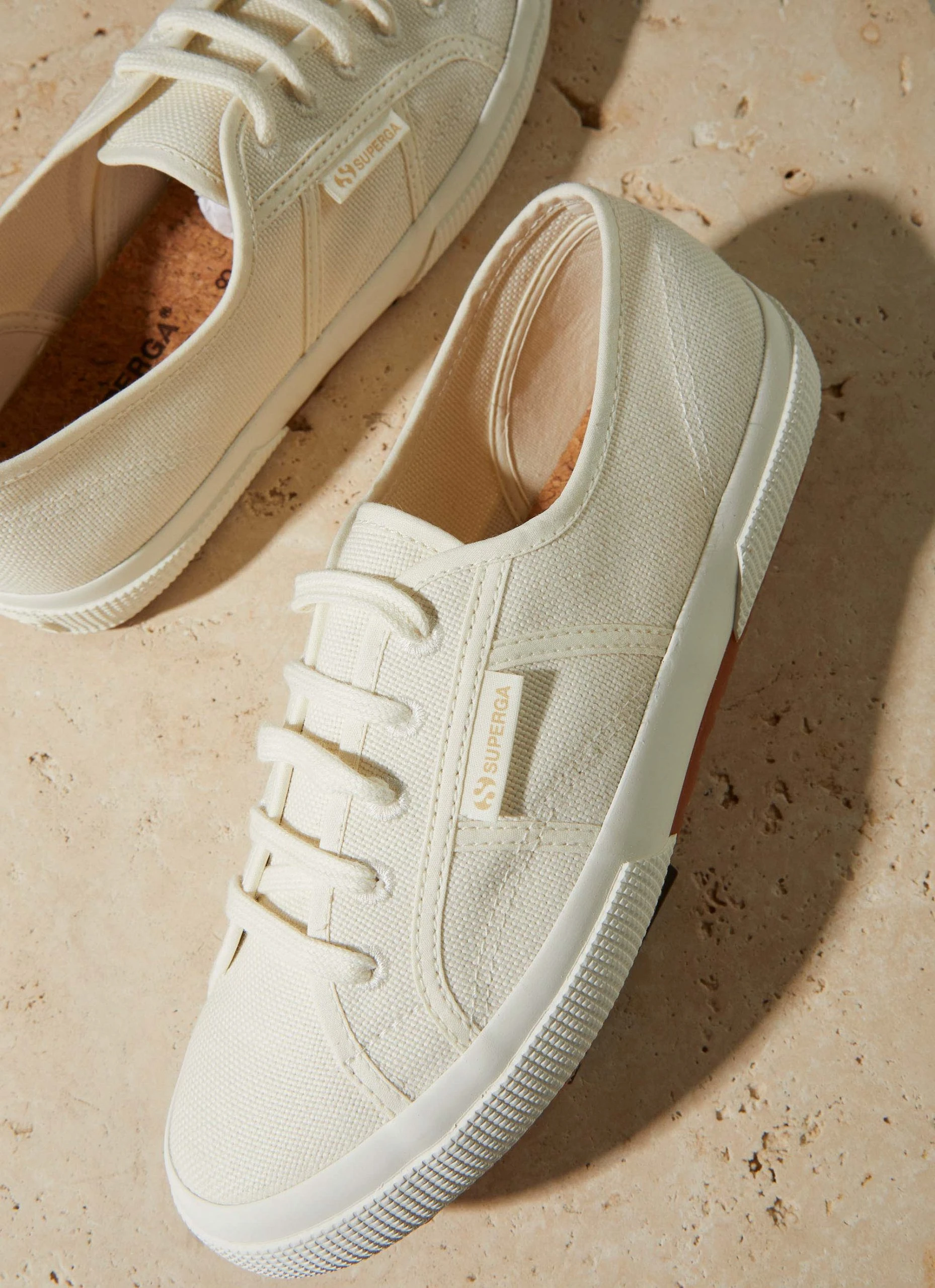 Superga 2750 Organic Canvas Natural Dy - A02 Red Beet 2 Superga 2750 Organic Canvas Natural Dy - A02 Red Beet - Image 2