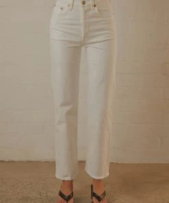 Levi's Ribcage Straight Ankle Jeans - Cloud Over 8 Levi's Ribcage Straight Ankle Jeans - Cloud Over -Peppermayo cloth-shop 4dd32a6e95064f378450e9f1abd3e956 scaled