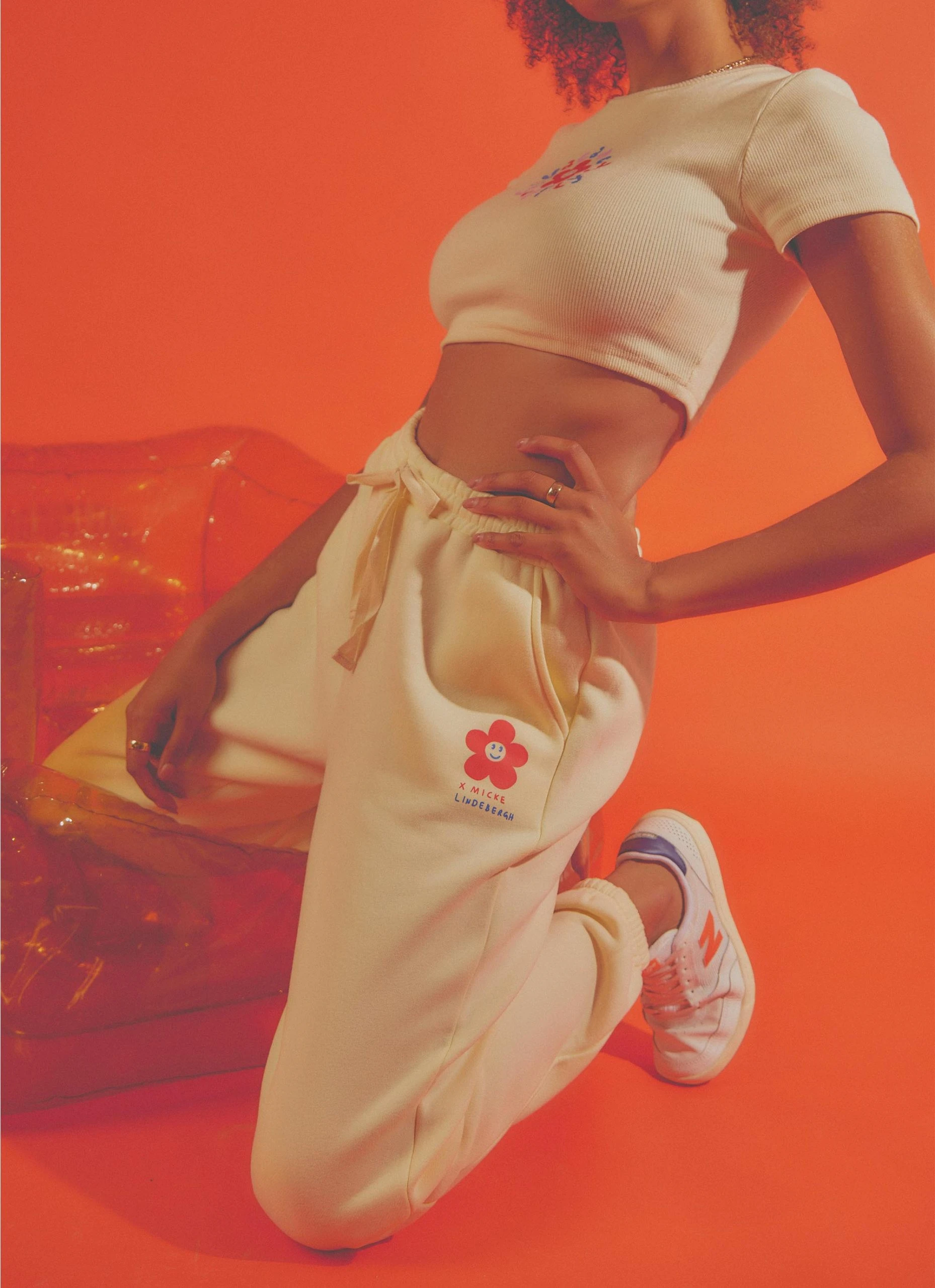 Vacancy Supply X Micke Lindebergh - Blume Sweatpant - Buttercream 2 Vacancy Supply X Micke Lindebergh - Blume Sweatpant - Buttercream - Image 2