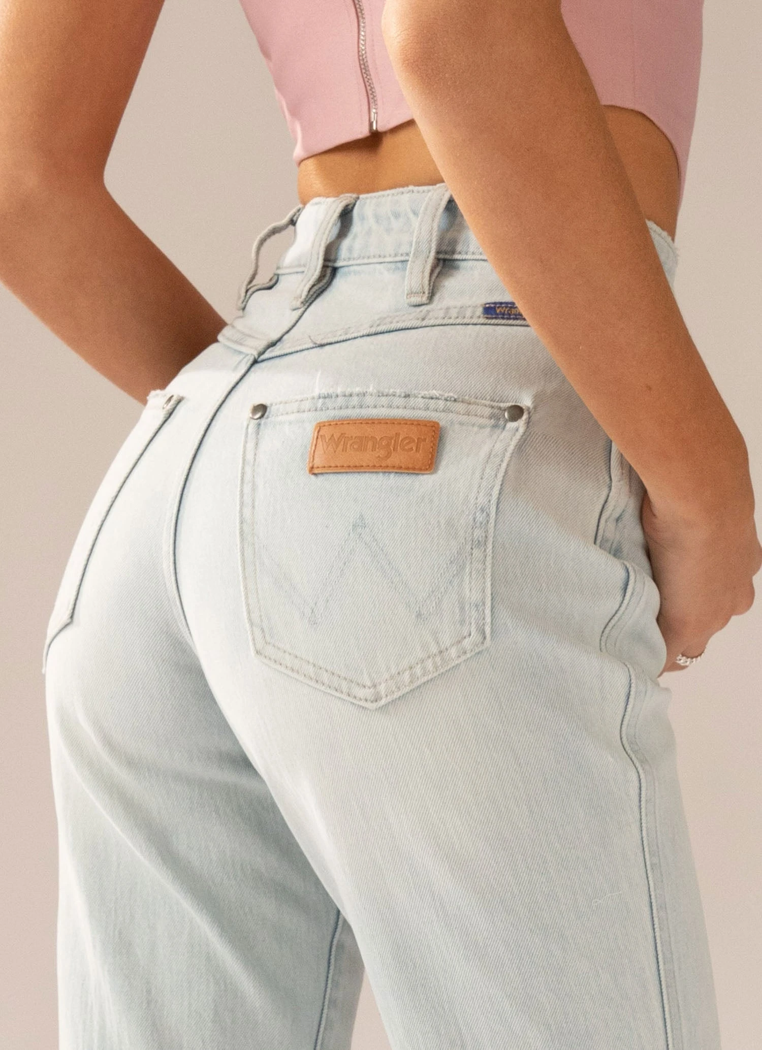Wrangler Lita Straight Jean - Atmoshere Fade 6 Wrangler Lita Straight Jean - Atmoshere Fade - Image 6