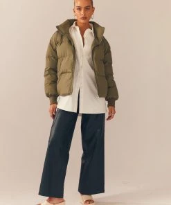 Peppermayo Exclusive Avalanche Puffer Jacket - Moss Green -Peppermayo cloth-shop 69198ceb291a4199993fb91e6628d18c scaled