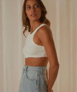 Peppermayo Exclusive Alfie Crop Singlet - White 8 Peppermayo Exclusive Alfie Crop Singlet - White -Peppermayo cloth-shop 6fdd36ef61824325a6b4df7e250f0185 scaled