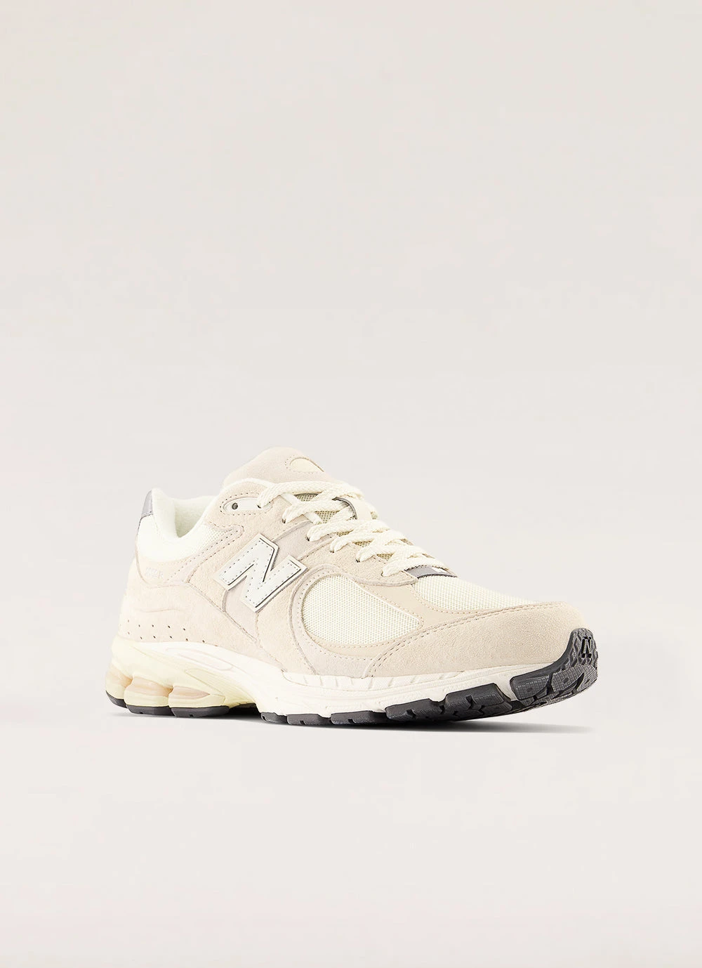 New Balance M2002 Sneaker - Calm Taupe 1 New Balance M2002 Sneaker - Calm Taupe