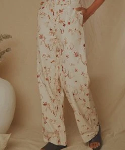 Peppermayo Exclusive Isola Linen Pants - Safari 11 Peppermayo Exclusive Isola Linen Pants - Safari -Peppermayo cloth-shop 9141352cdf0743b6831b586ee53cf3b5 scaled