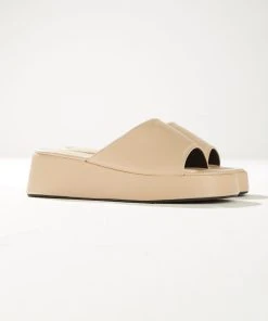 Cult Avenue Ambrose Mule - Beige -Peppermayo cloth-shop 9293e6c804314241a37e8d84ff574d1c scaled