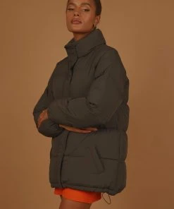 Nude Lucy Topher Longline Puffer - Coal 10 Nude Lucy Topher Longline Puffer - Coal -Peppermayo cloth-shop 93de0fee3c074916b4d6ea386e1895ee scaled