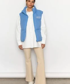 Peppermayo Exclusive Cold And Cool Puffer Vest - Azure -Peppermayo cloth-shop ApresSki WebCrops 39 0375f063 2d88 4e8b bfd6 c9f4f03cfed7