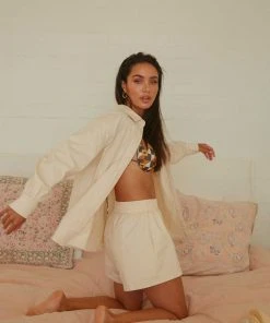 Peppermayo Exclusive Daydreams Shirt- Creme 10 Peppermayo Exclusive Daydreams Shirt- Creme -Peppermayo cloth-shop Isle Escape Ecom Crops 150 scaled