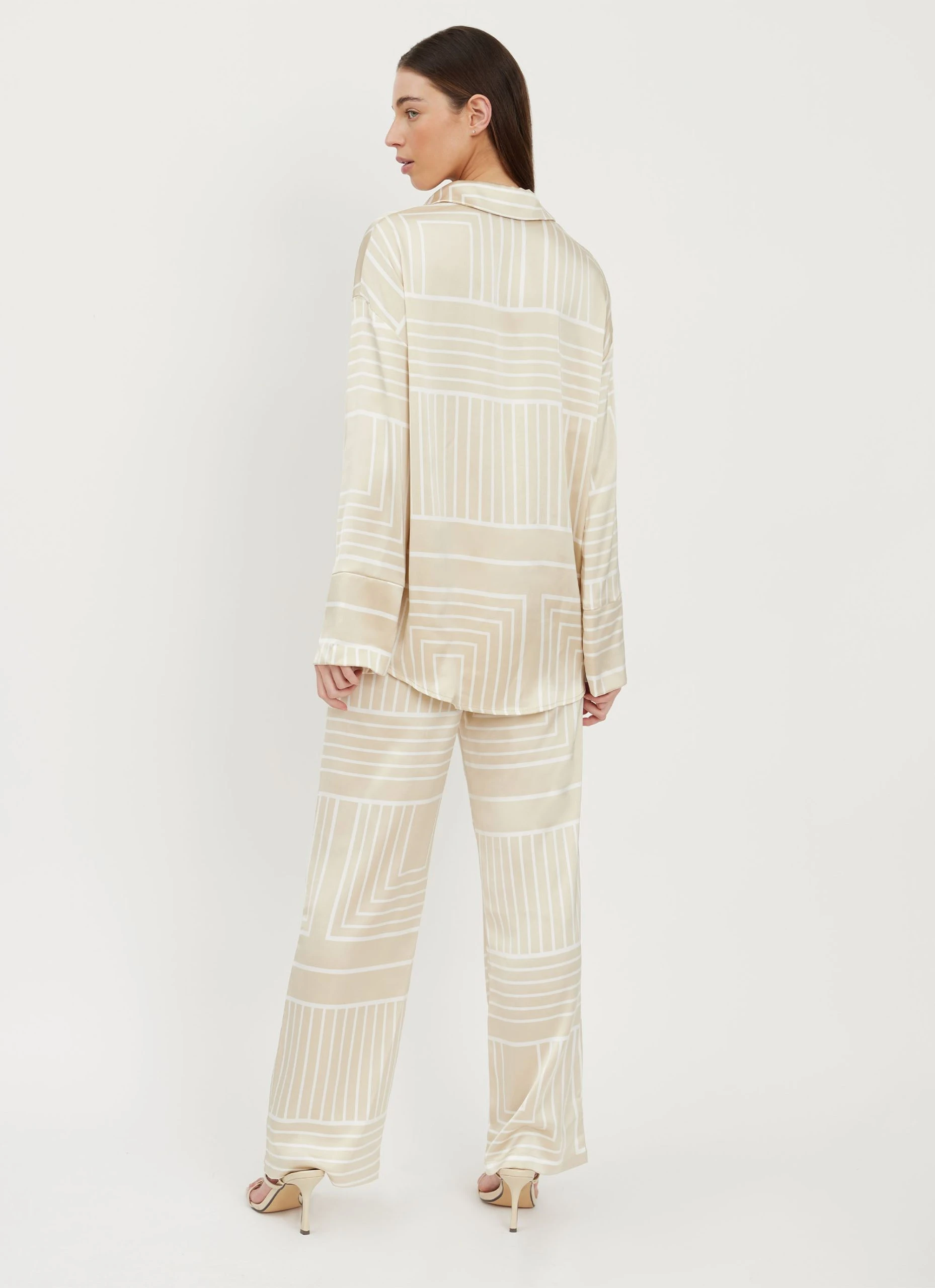 4TH & RECKLESS Norma Shirt - Beige Print 6 4TH & RECKLESS Norma Shirt - Beige Print - Image 6