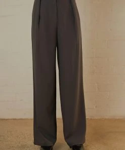 4TH & RECKLESS Bennet Trouser - Dark Grey 7 4TH & RECKLESS Bennet Trouser - Dark Grey -Peppermayo cloth-shop Peppermayo Jenaya 7.2.22 P3 62 scaled