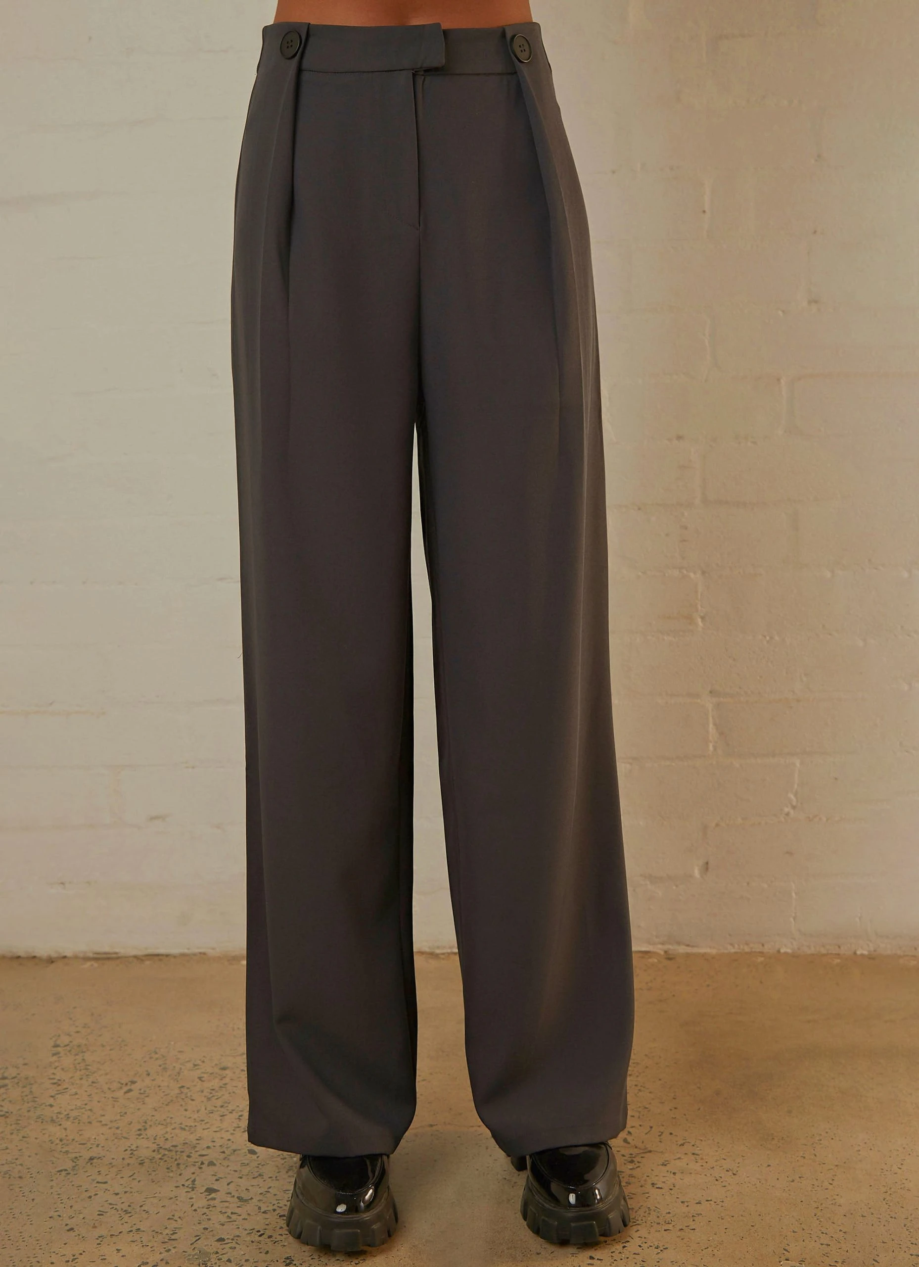 4TH & RECKLESS Bennet Trouser - Dark Grey 3 4TH & RECKLESS Bennet Trouser - Dark Grey - Image 3