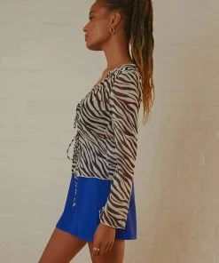 Peppermayo Exclusive Parisian Balcony Tie Top - Zebra 8 Peppermayo Exclusive Parisian Balcony Tie Top - Zebra -Peppermayo cloth-shop Peppermayo Jenaya 7.2.22 P5 18 scaled