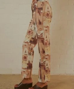 Peppermayo Exclusive Late Nights In N.Y Pants - Neutral Film Graphic -Peppermayo cloth-shop Peppermayo Jenaya 7.2.22 P6 23 scaled