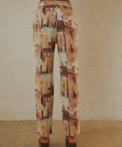 Peppermayo Exclusive Late Nights In N.Y Pants - Neutral Film Graphic -Peppermayo cloth-shop Peppermayo Jenaya 7.2.22 P6 24 scaled