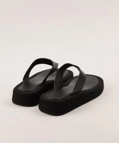 Cult Avenue Style Muse Sandal - Black -Peppermayo cloth-shop Shoes Reshoot 2 19