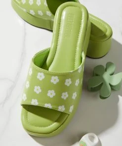 Cult Avenue Daisy Chain Mule - Lime Daisy -Peppermayo cloth-shop a079f0ae3cab4d06a43c03f6a622b52a scaled