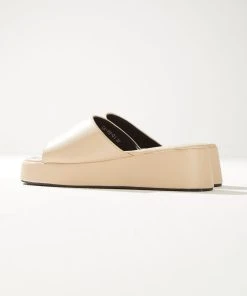 Cult Avenue Ambrose Mule - Beige -Peppermayo cloth-shop a0ced56072c14c9dae478c7bac5ac56c scaled