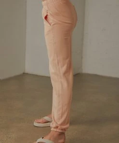 Champion Vintage Dye Boyfriend Jogger - Certan Peach 8 Champion Vintage Dye Boyfriend Jogger - Certan Peach -Peppermayo cloth-shop a813e71a3ecc4e2cb8927c9e73b61c27 scaled