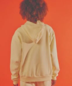 Vacancy Supply X Micke Lindebergh - Blume Sweatpant - Buttercream 17 Vacancy Supply X Micke Lindebergh - Blume Sweatpant - Buttercream -Peppermayo cloth-shop a8d5f825c216496c8cfa3890c2b291b6 scaled