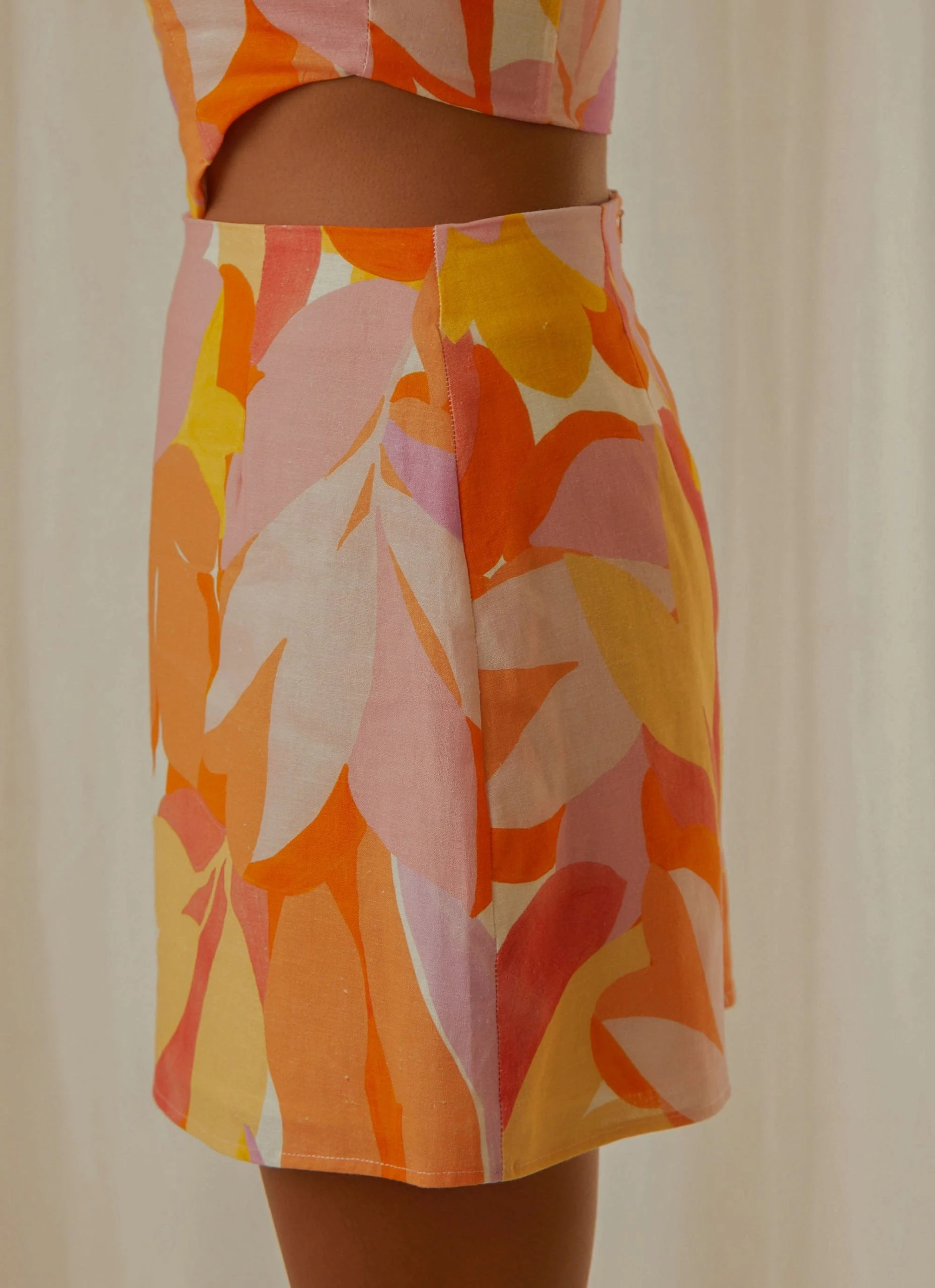 Peppermayo Exclusive From The Beach Linen Mini Skirt - Paloma 4 Peppermayo Exclusive From The Beach Linen Mini Skirt - Paloma - Image 4