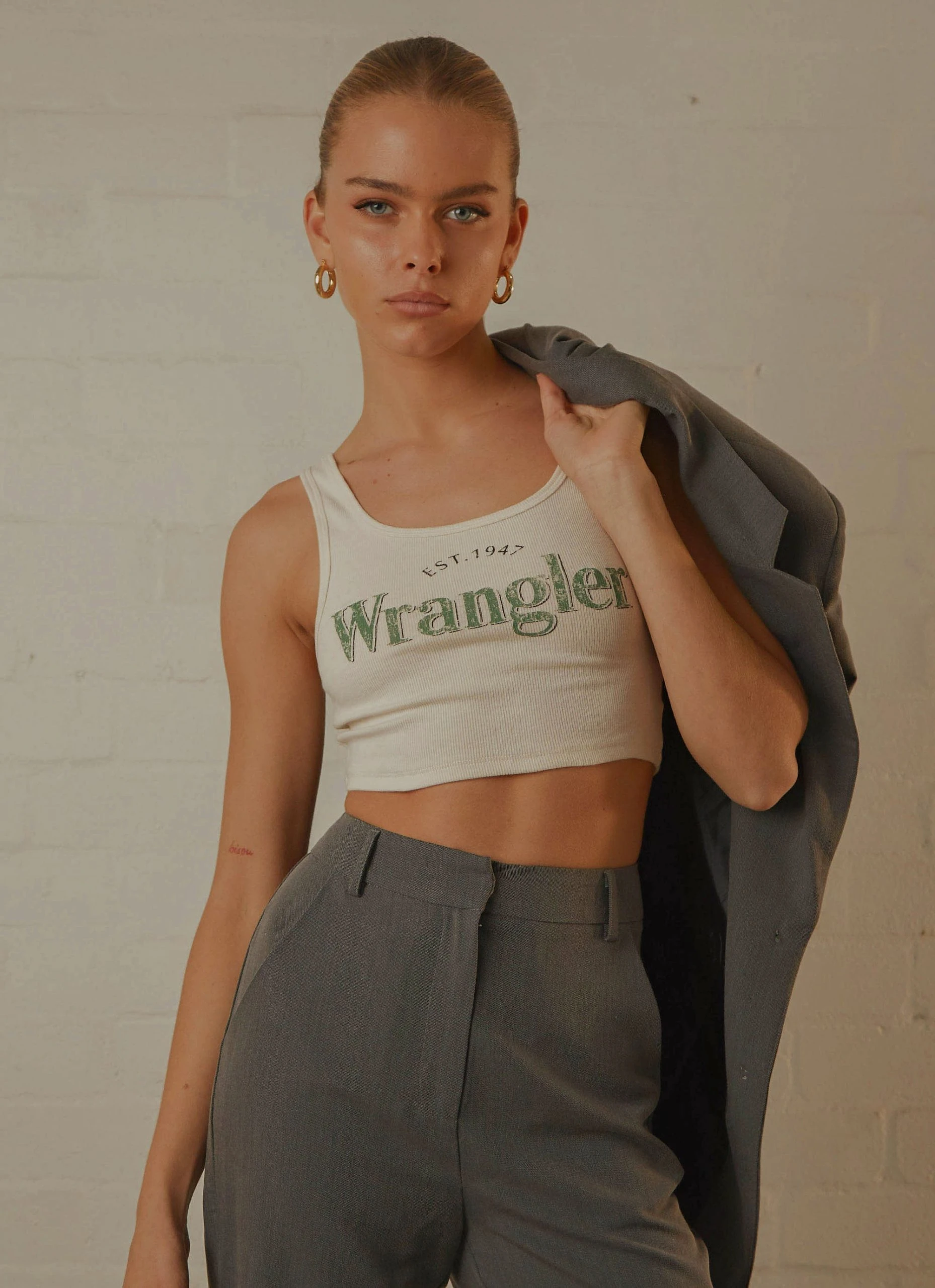 Wrangler The Reaction Tank - Ecru 1 Wrangler The Reaction Tank - Ecru