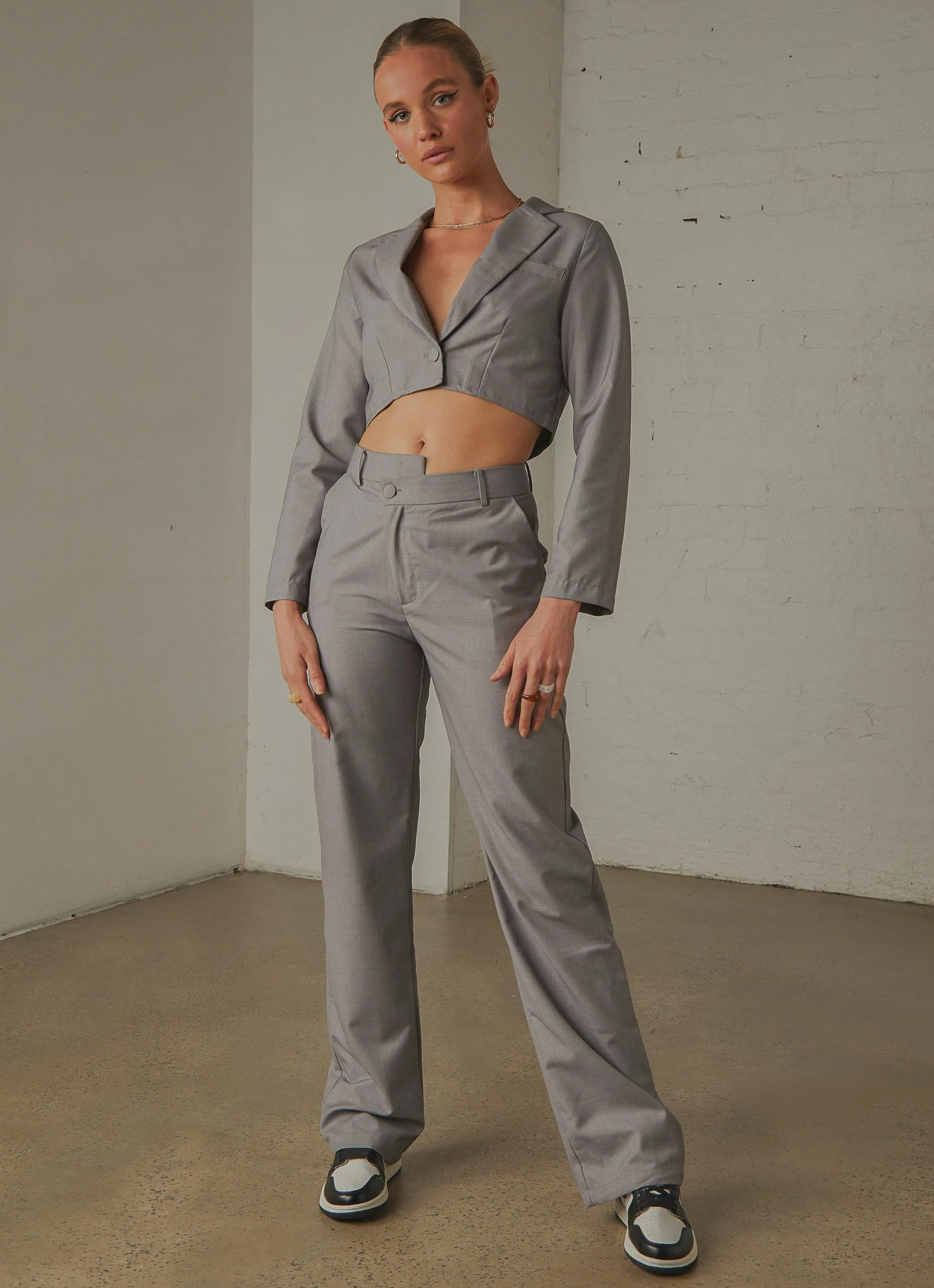 Peppermayo Exclusive L.A Loving Cropped Blazer - Slate 2 Peppermayo Exclusive L.A Loving Cropped Blazer - Slate - Image 2