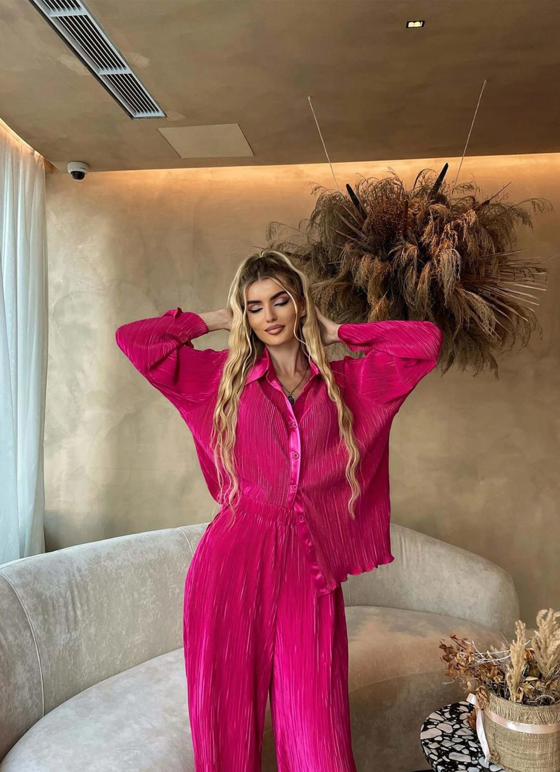 Peppermayo Exclusive 90s Muse Plisse Pants - Magenta 3 Peppermayo Exclusive 90s Muse Plisse Pants - Magenta - Image 3