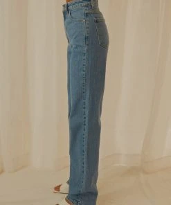Abrand A 94 High Straight Jean - Debbie -Peppermayo cloth-shop bcac59433f9e4e228152908b621cac02 849bc649 6527 4d76 9764 c317ca6371de scaled