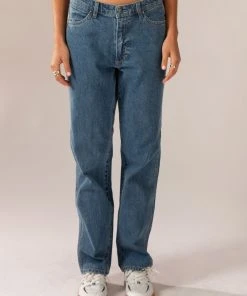 Wrangler Cindy Relaxed Straight - Exploration -Peppermayo cloth-shop d2441cdc4ea24d6ba31a35a9d33983d3