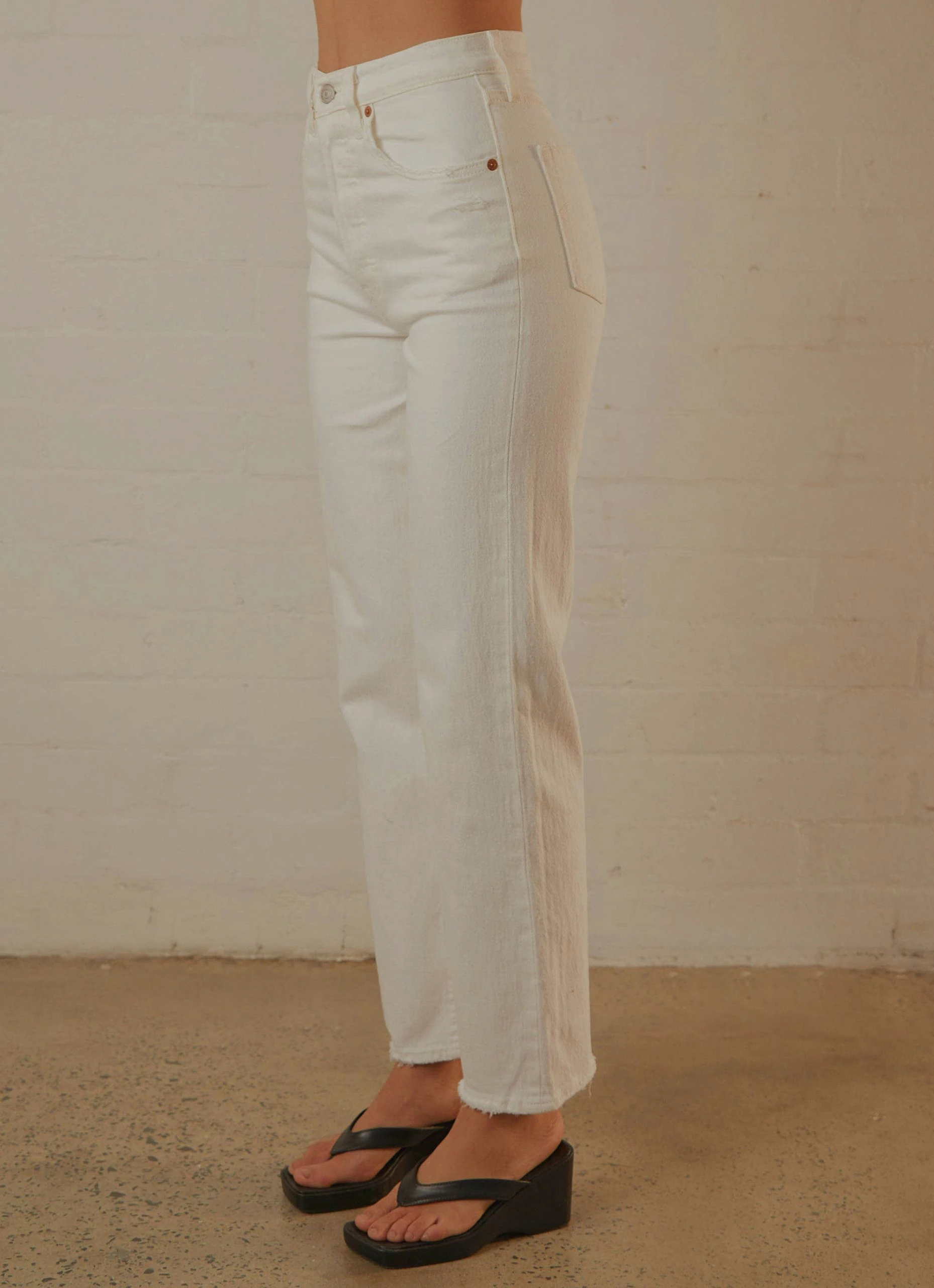 Levi's Ribcage Straight Ankle Jeans - Cloud Over 4 Levi's Ribcage Straight Ankle Jeans - Cloud Over - Image 4