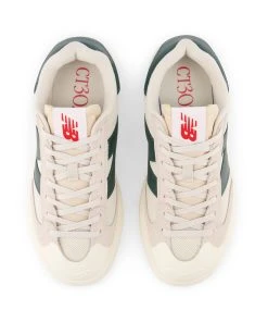 New Balance 302 Sneaker - White -Peppermayo cloth-shop d58ed33026ef49a297fc283e4f1b84fb scaled