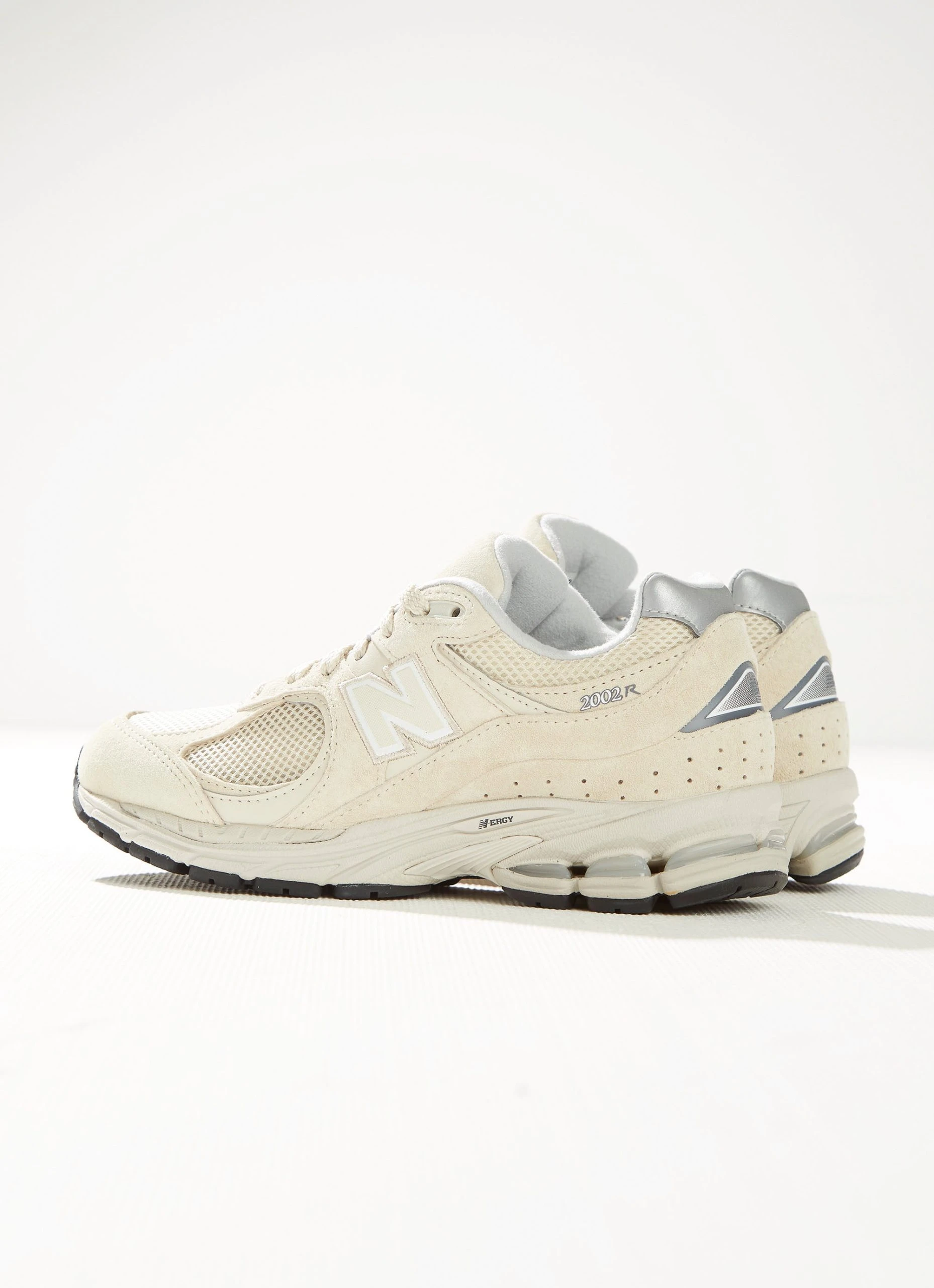 New Balance 2002R Sneaker - Bone 6 New Balance 2002R Sneaker - Bone - Image 6