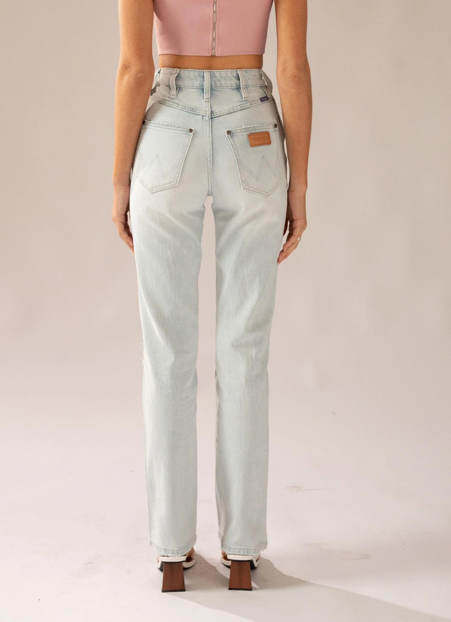 Wrangler Lita Straight Jean - Atmoshere Fade 3 Wrangler Lita Straight Jean - Atmoshere Fade - Image 3