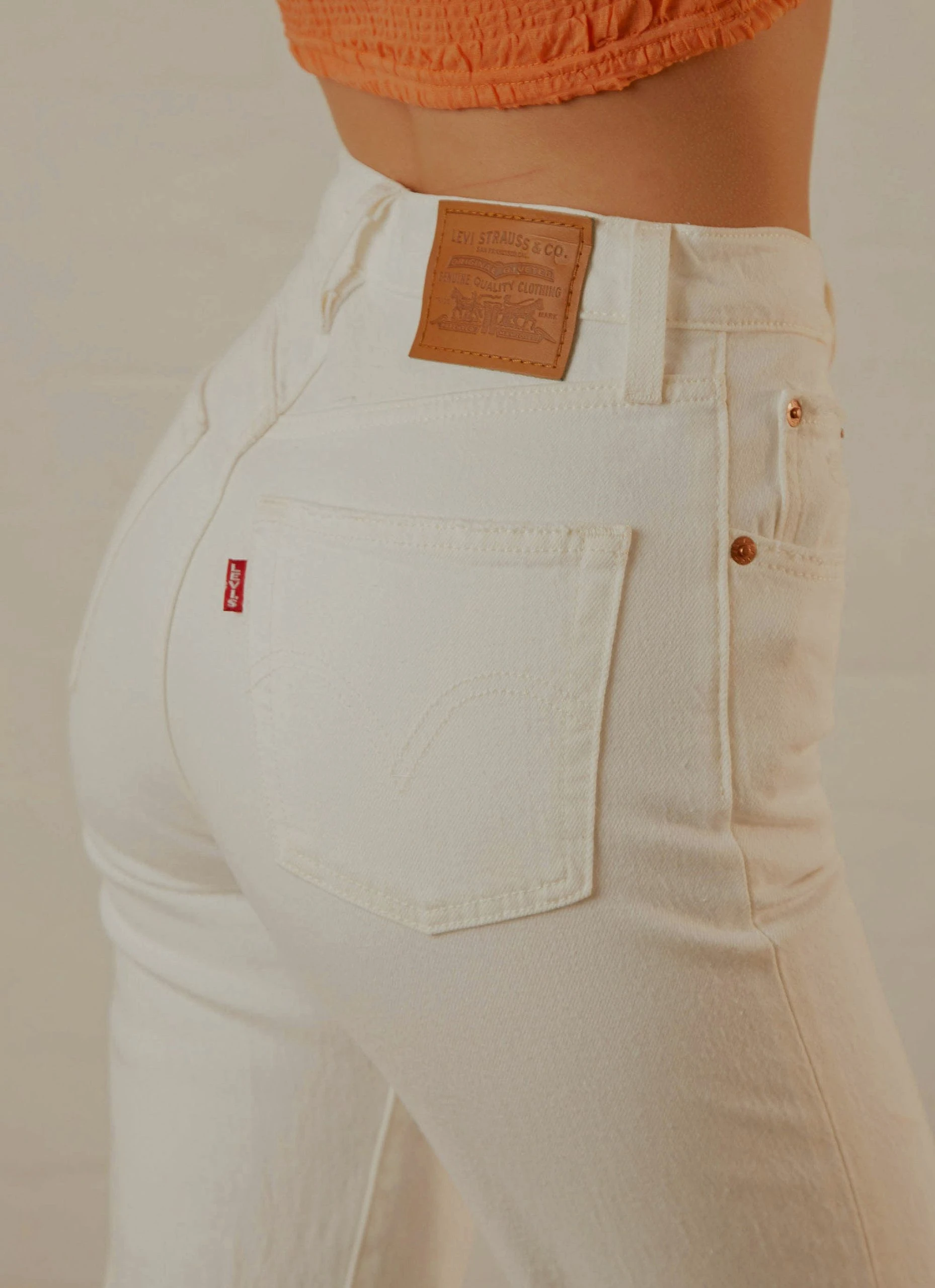 Levi's Ribcage Straight Ankle Jeans - Cloud Over 1 Levi's Ribcage Straight Ankle Jeans - Cloud Over