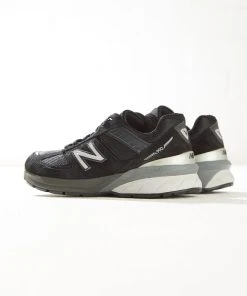New Balance 990 Sneaker - Black Silver -Peppermayo cloth-shop e82b88f2bc5f4f939a6149e547cc6d5c scaled
