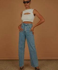 Peppermayo Exclusive Gigi Girl Knit Crop - White 8 Peppermayo Exclusive Gigi Girl Knit Crop - White -Peppermayo cloth-shop f6d15b4e9fe8457ead45964bd5947fa5 scaled