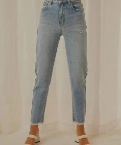 Abrand A 94 High Slim Jean - Olivia Eco -Peppermayo cloth-shop fc1073f069f849f1b2eb904c1d8d14e2 scaled