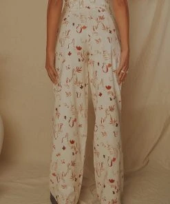 Peppermayo Exclusive Isola Linen Pants - Safari 13 Peppermayo Exclusive Isola Linen Pants - Safari -Peppermayo cloth-shop ffc6738fd6d34ad08ee6055d3abce205 scaled