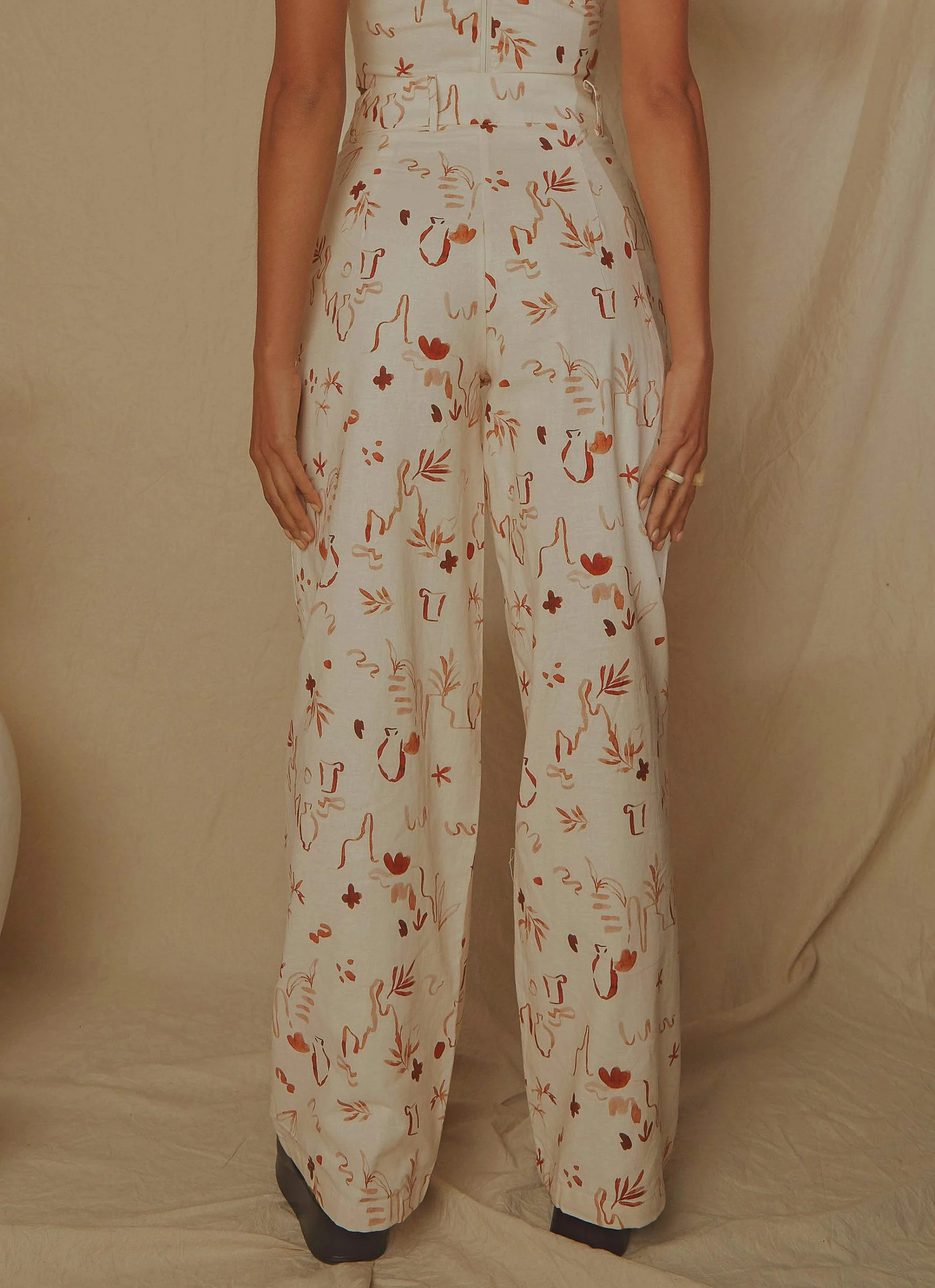 Peppermayo Exclusive Isola Linen Pants - Safari 6 Peppermayo Exclusive Isola Linen Pants - Safari - Image 6